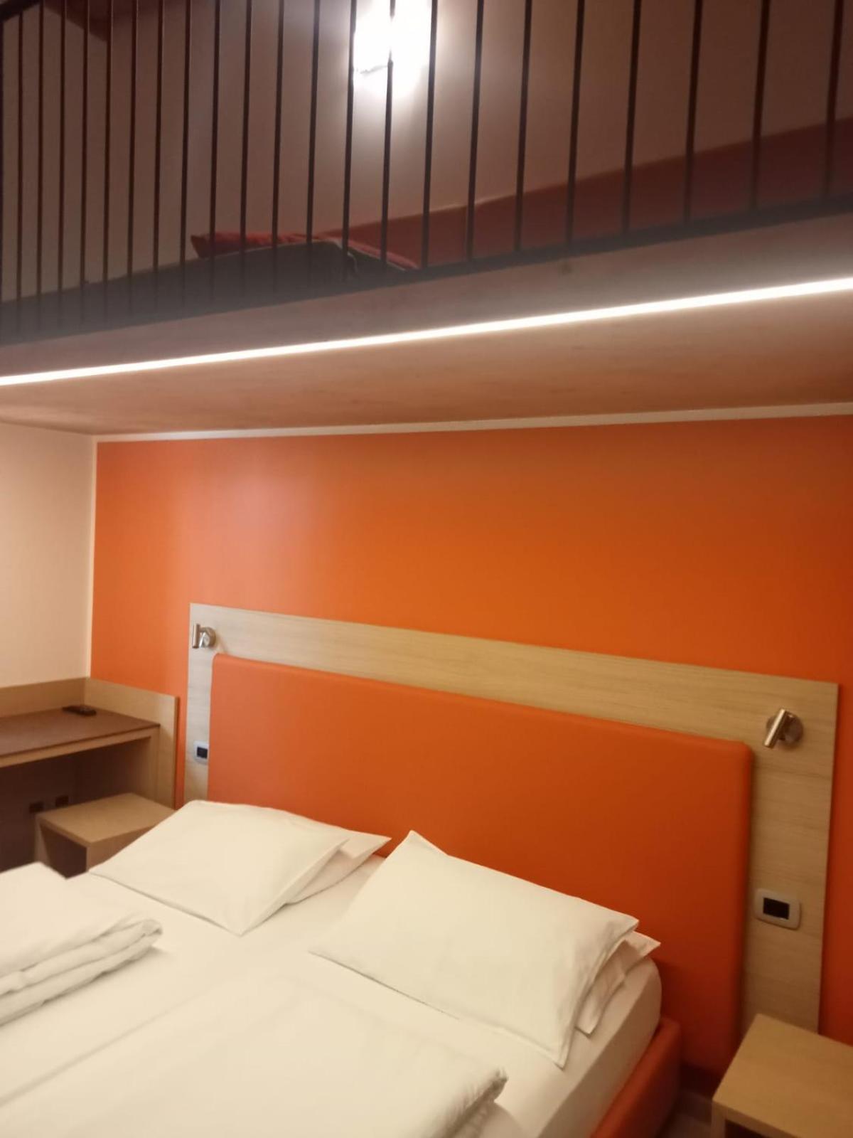 Agritur I Colori Bed & Breakfast Sanzeno Luaran gambar