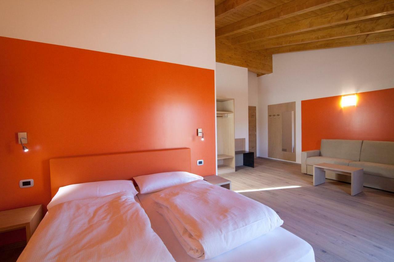 Agritur I Colori Bed & Breakfast Sanzeno Luaran gambar